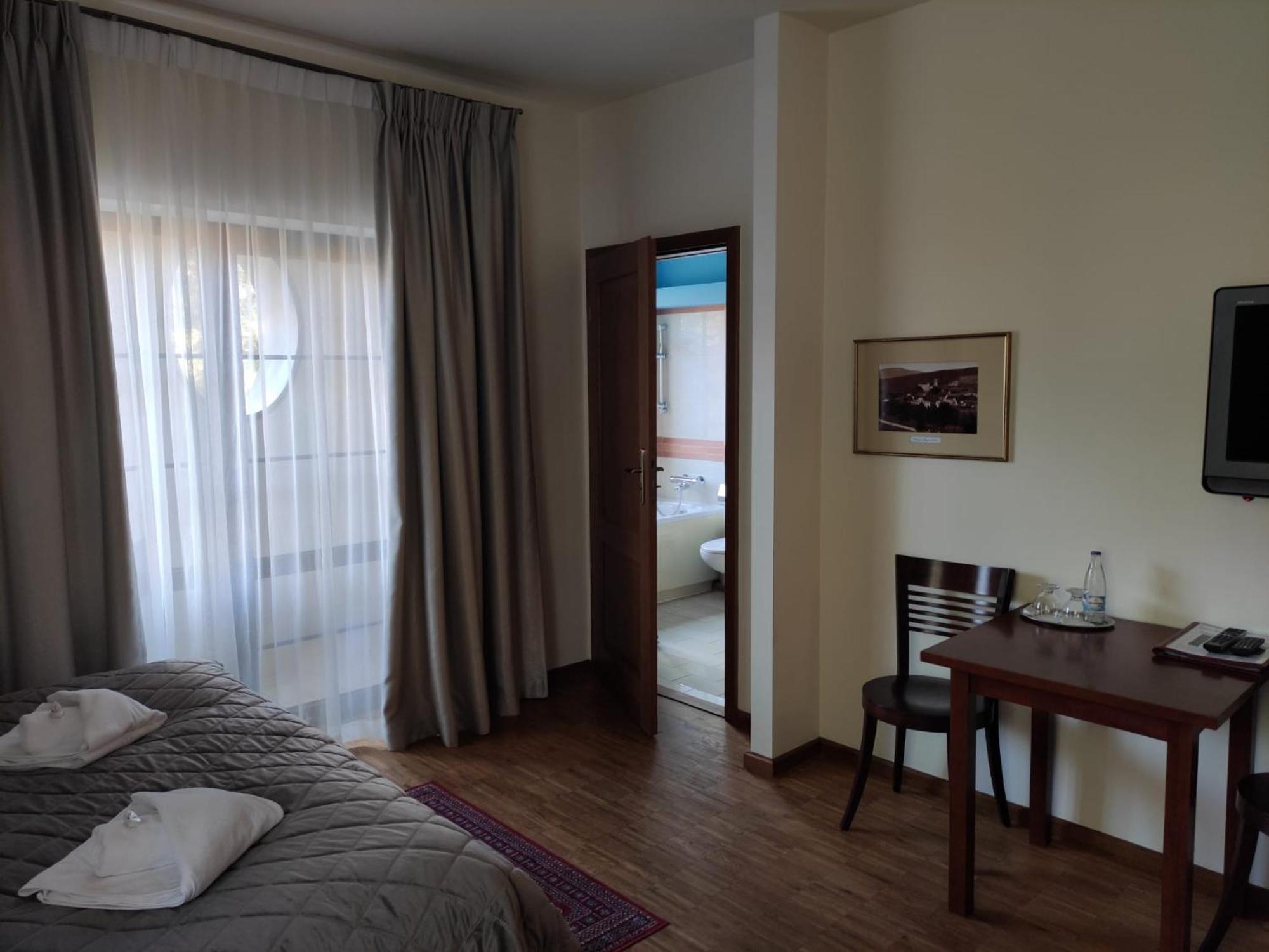 Jasny Dwor Hotel Polanica-Zdroj Bagian luar foto
