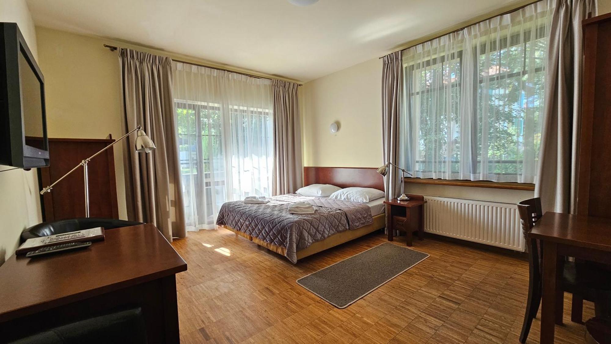 Jasny Dwor Hotel Polanica-Zdroj Bagian luar foto