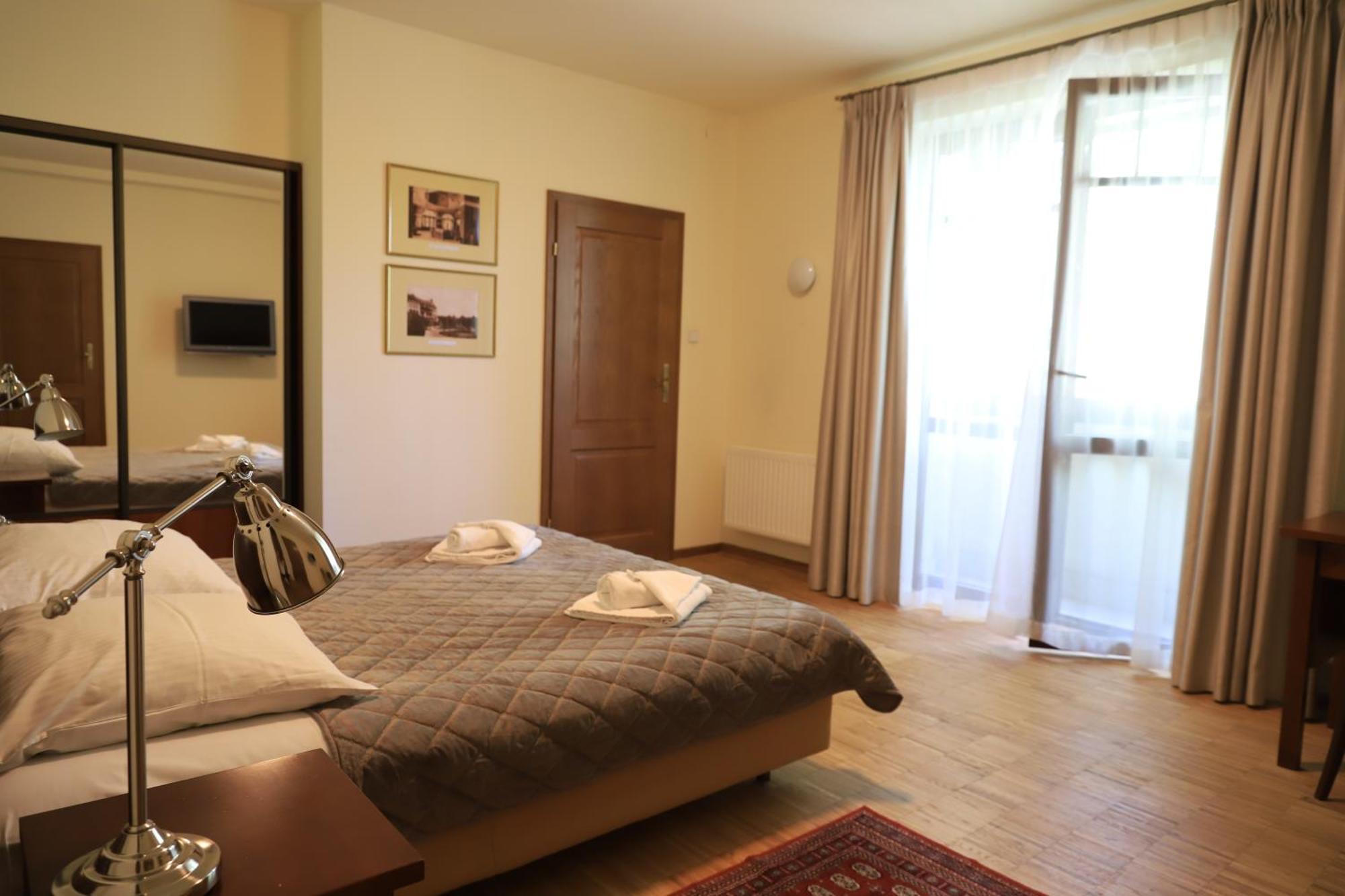 Jasny Dwor Hotel Polanica-Zdroj Bagian luar foto